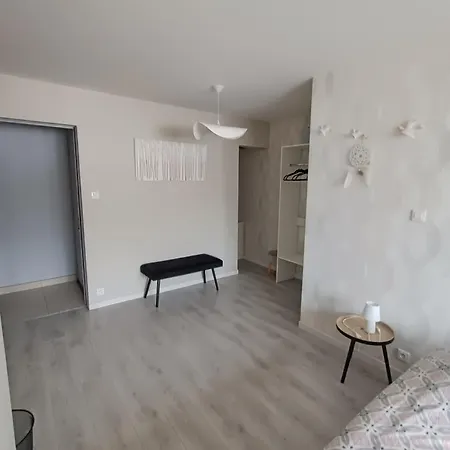 Cosy , Garage Securise Pour Deux-roues *