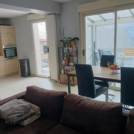 Cosy , Garage Securise Pour Deux-roues * Toul